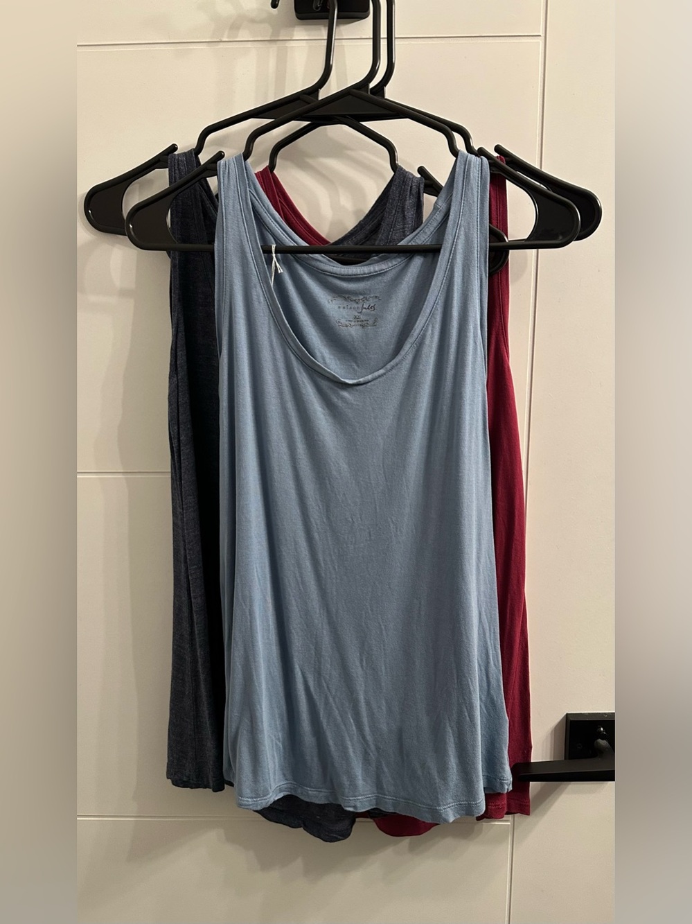 Lot of 3 Maison Jules Knit Tank Tops Blue Navy Berry Red XS